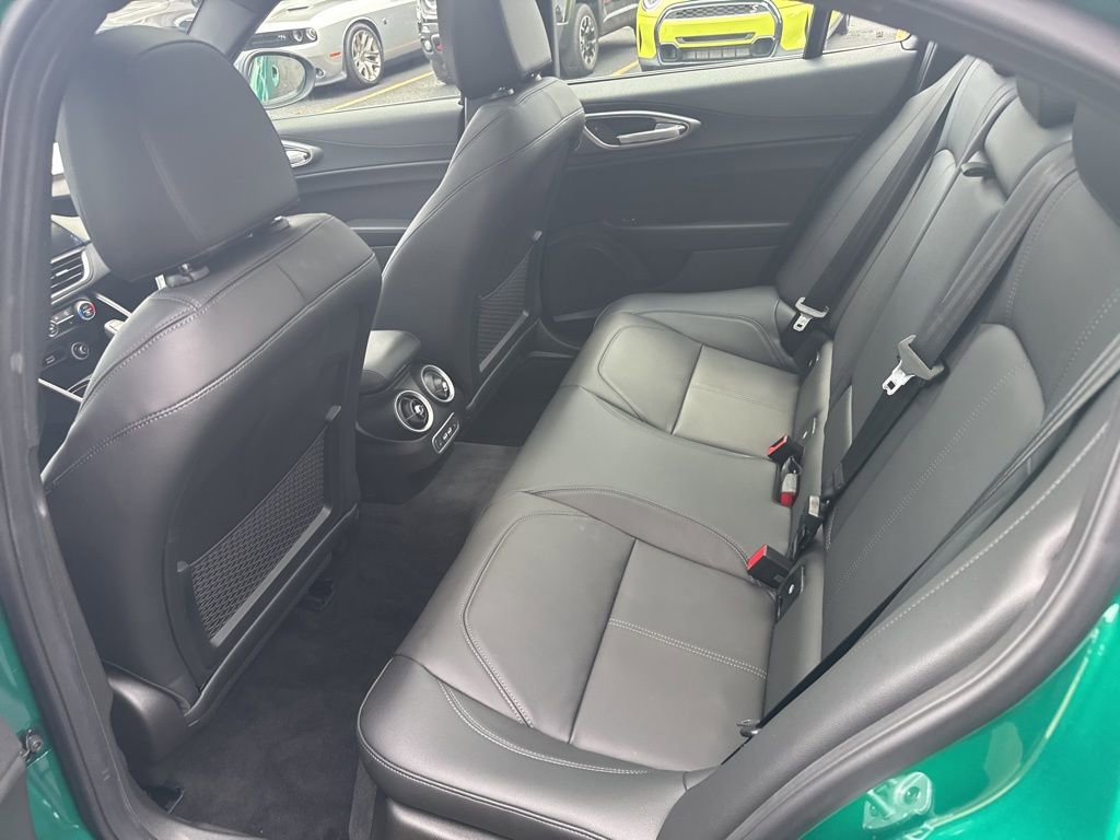 New 2025 Alfa Romeo Giulia AWD w/ Driving Assist Package image 17