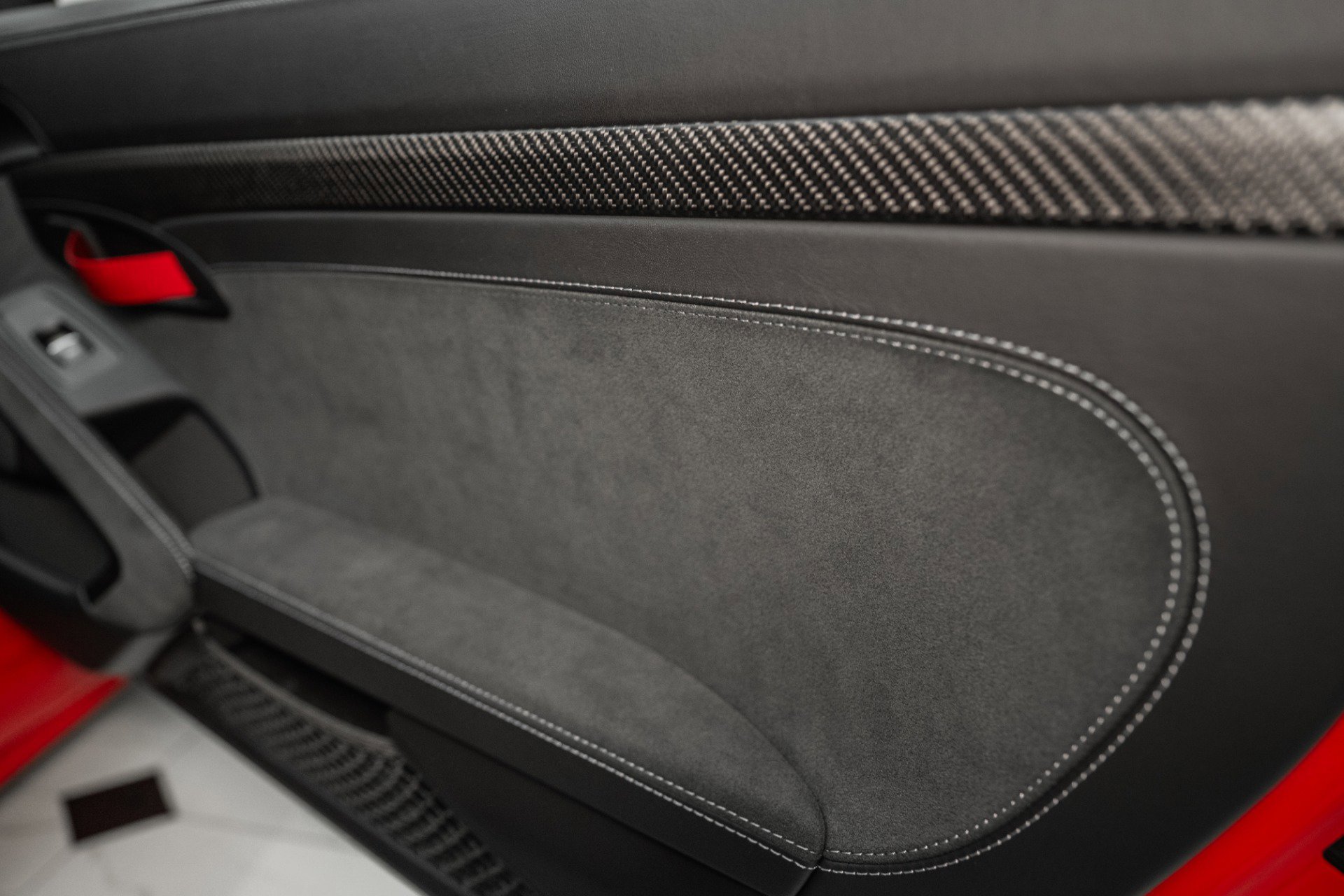 Used 2024 Porsche 718 Cayman GT4 RS image 46