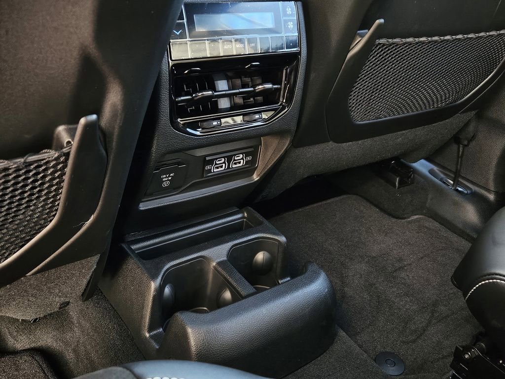 New 2025 Jeep Grand Cherokee L Altitude RWD image 13