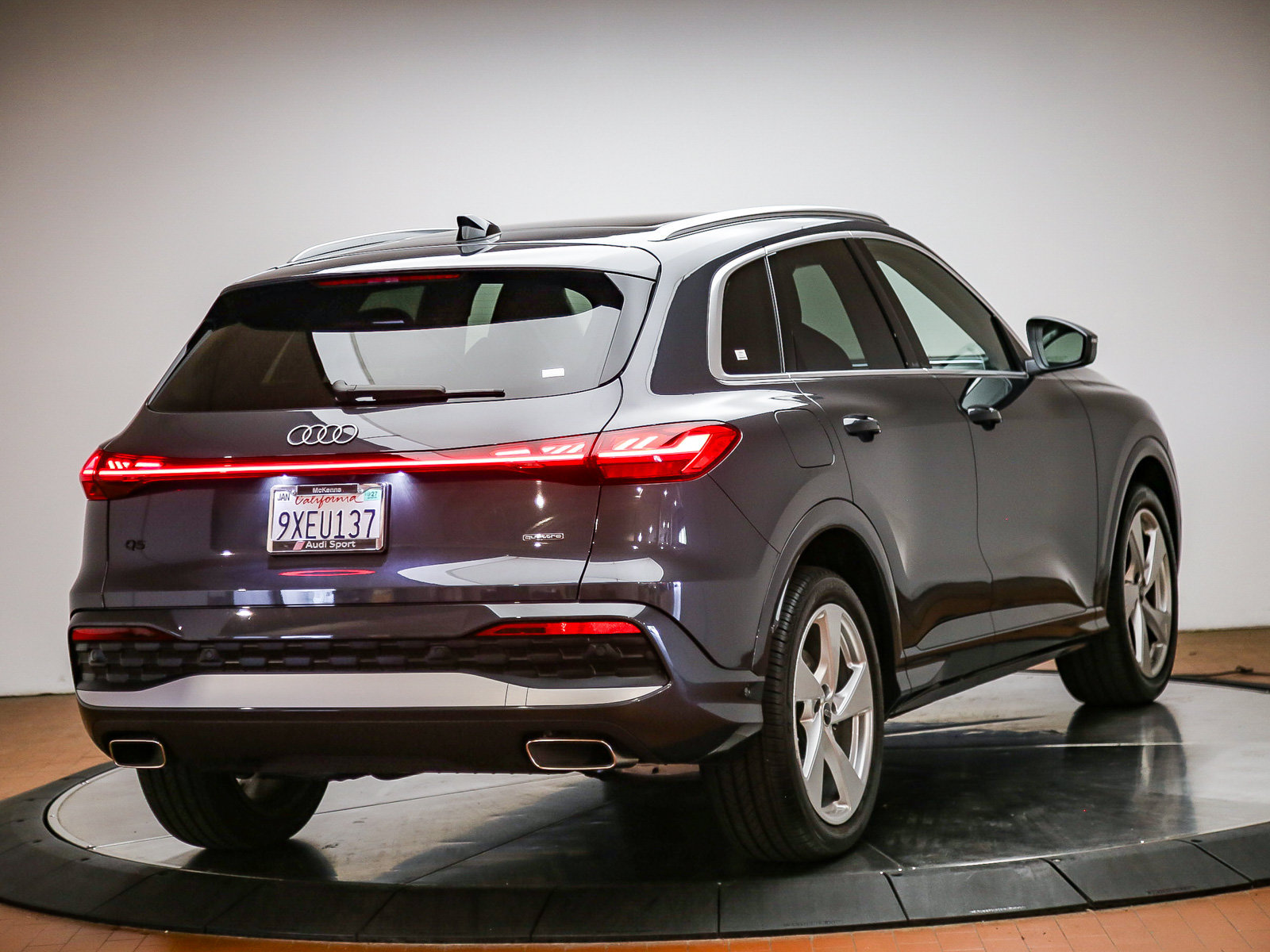 Certified 2025 Audi Q5 Prestige AWD/4WD image 5