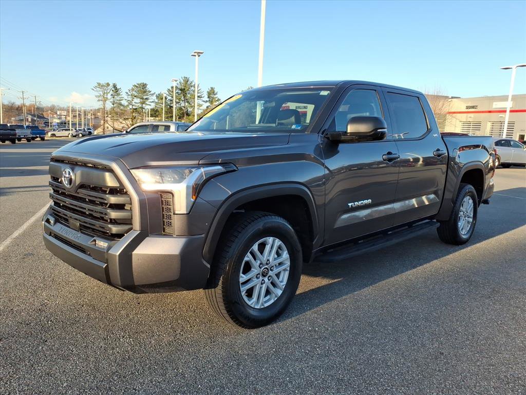Used 2023 Toyota Tundra SR5 w/ SR5 Premium Package image 14