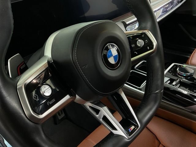 Certified 2023 BMW 760i xDrive AWD/4WD image 20