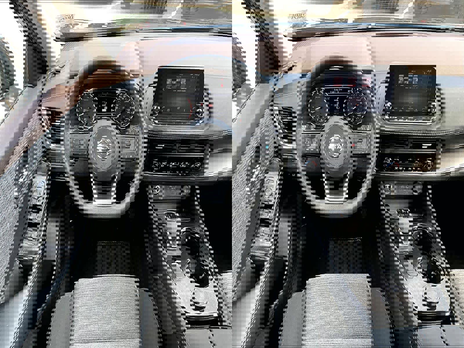 Certified 2023 Nissan Rogue SV image 17