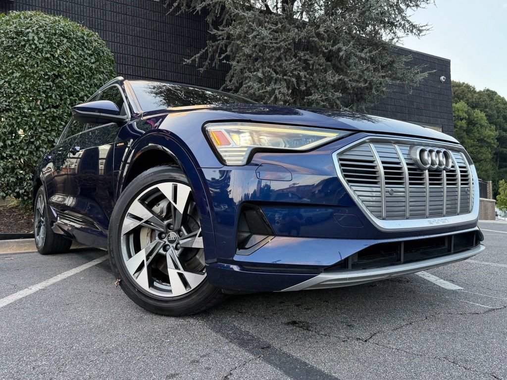 Used 2022 Audi e-tron Premium AWD/4WD image 8