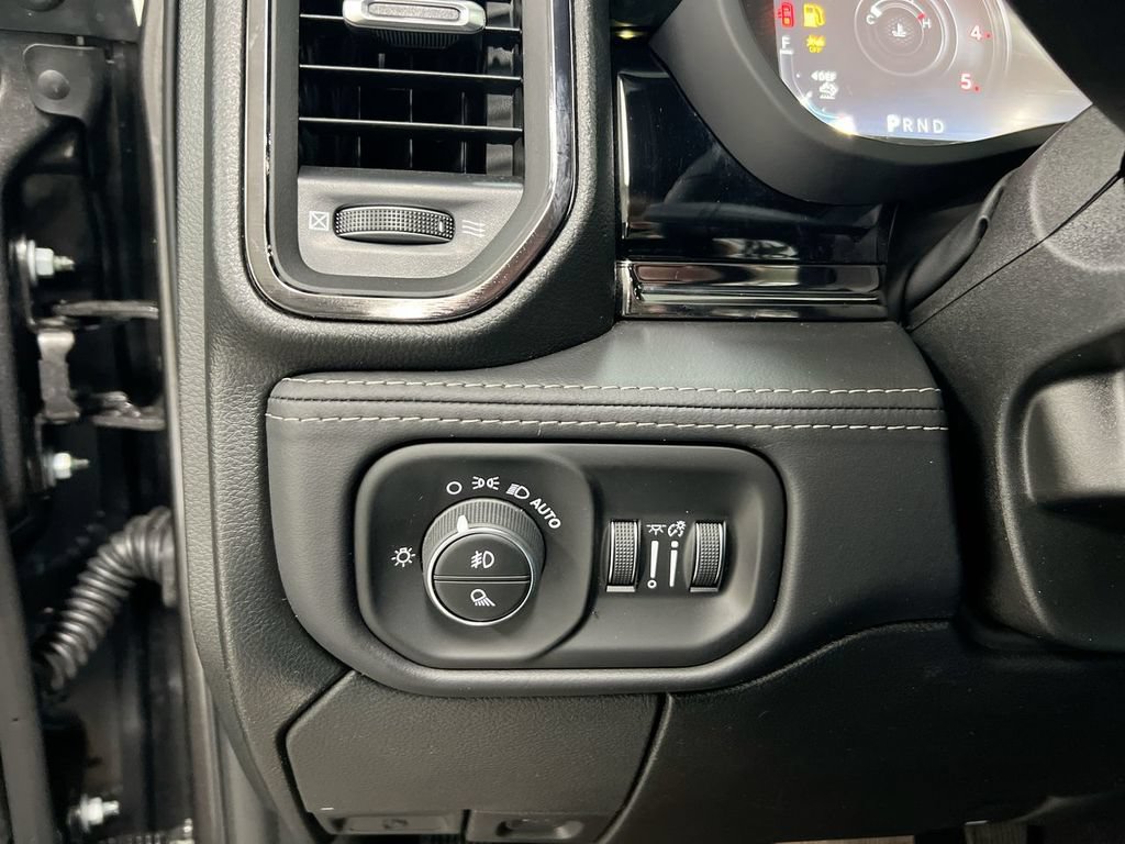 New 2026 RAM 3500 Limited AWD/4WD image 14
