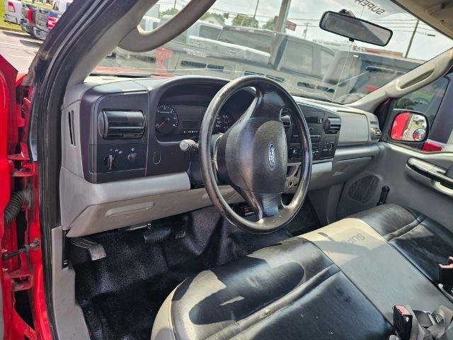 Used 2005 Ford F250 XL RWD image 7