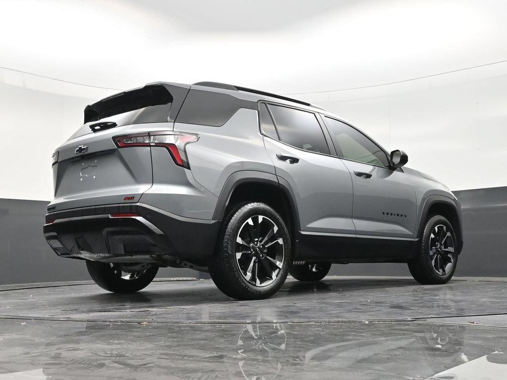 Used 2026 Chevrolet Equinox RS FWD image 24