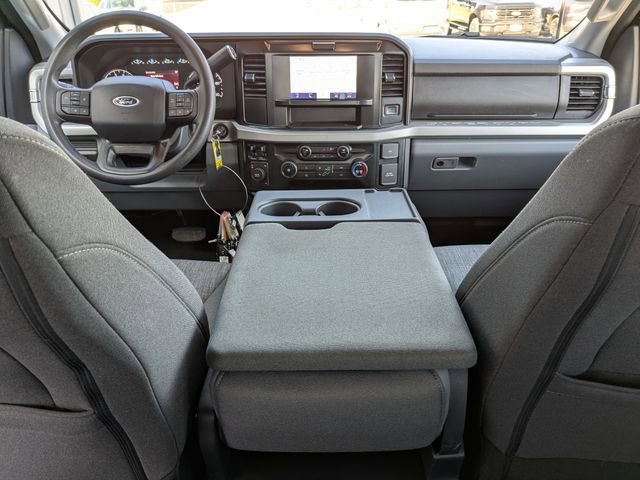 Used 2025 Ford F250 XLT image 4