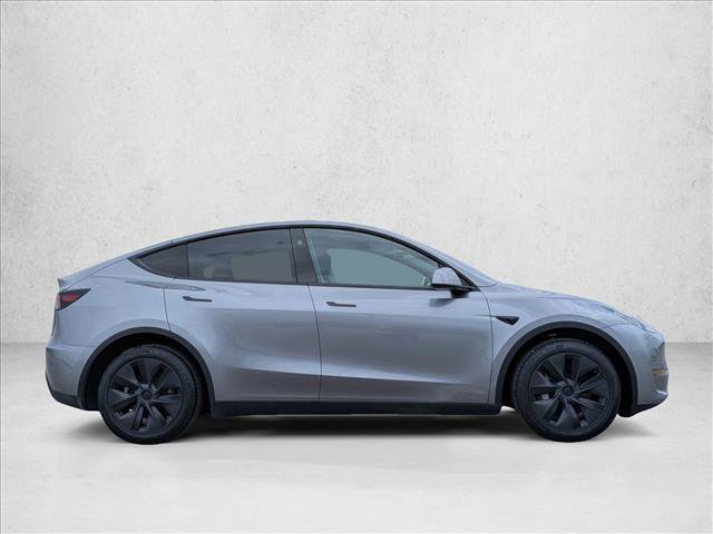 Used 2025 Tesla Model Y Long Range image 4