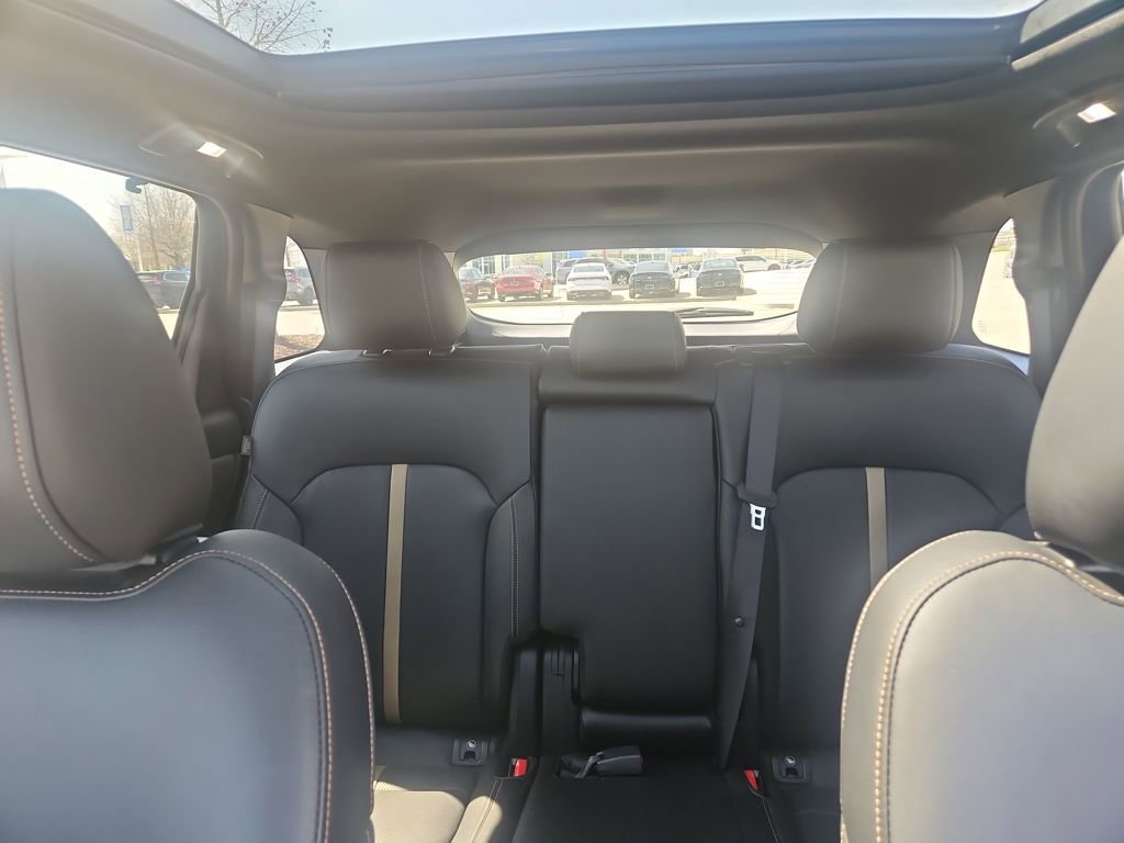 Used 2025 MAZDA CX-70 3.3 Turbo S w/ Premium Package image 28