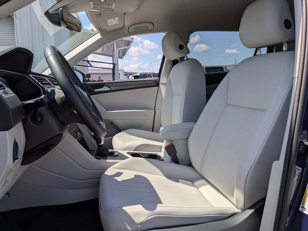 Used 2022 Volkswagen Tiguan SE FWD image 14