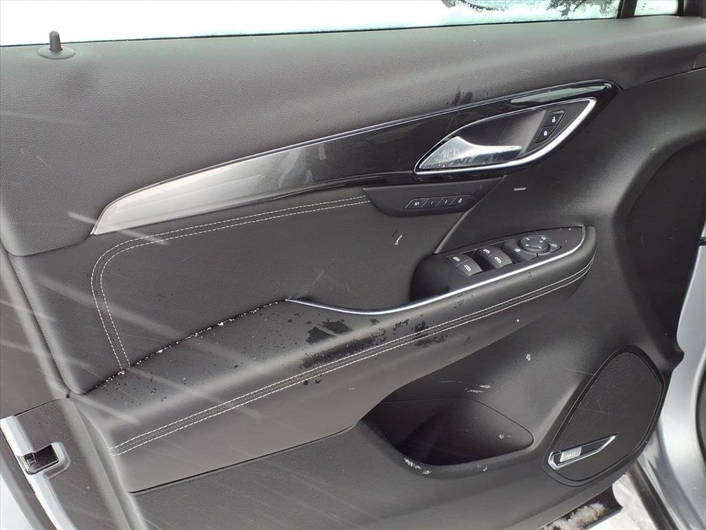 Certified 2025 Buick Envision Preferred image 7