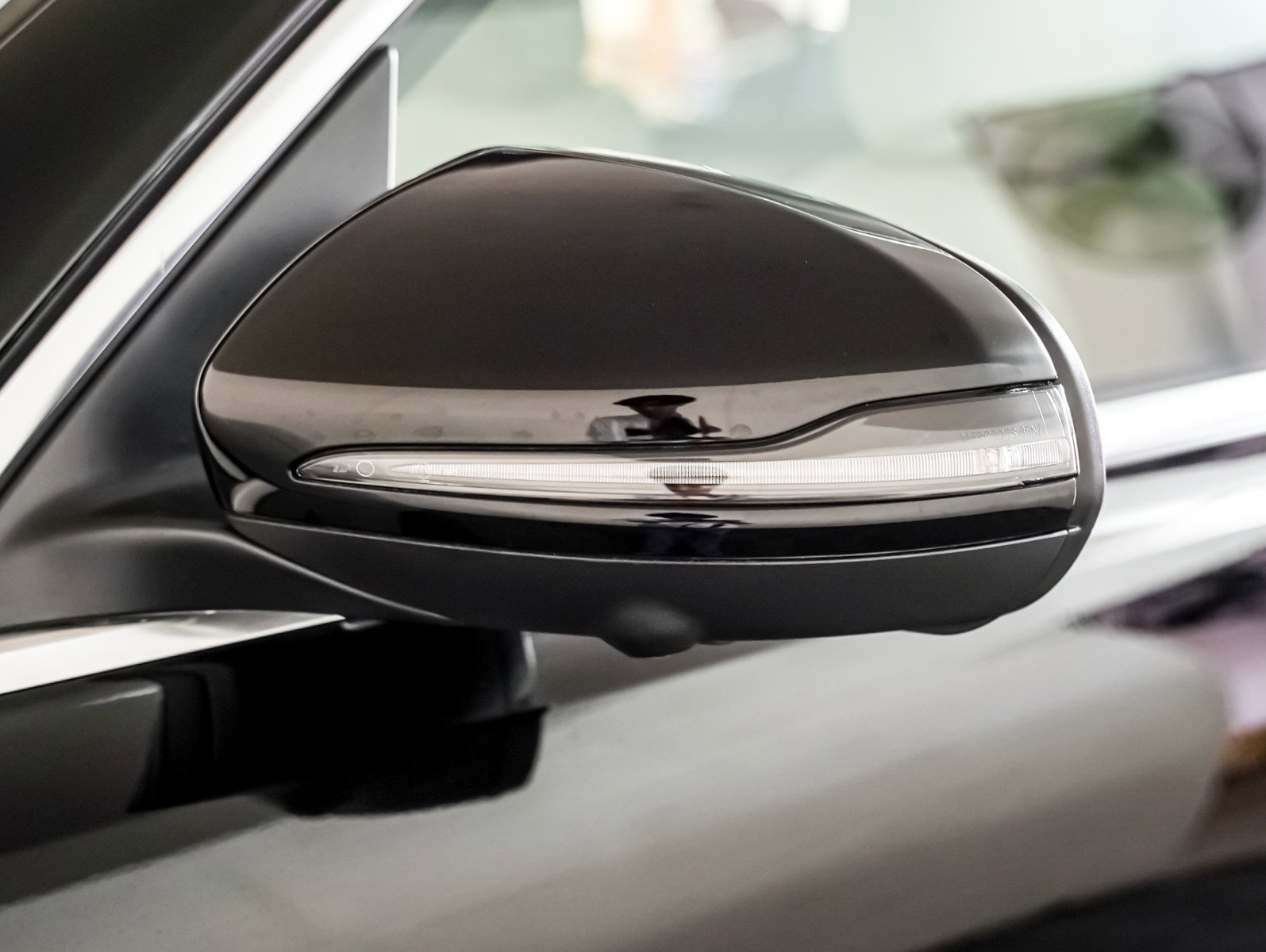 New 2025 Mercedes-Benz GLB 250 image 25