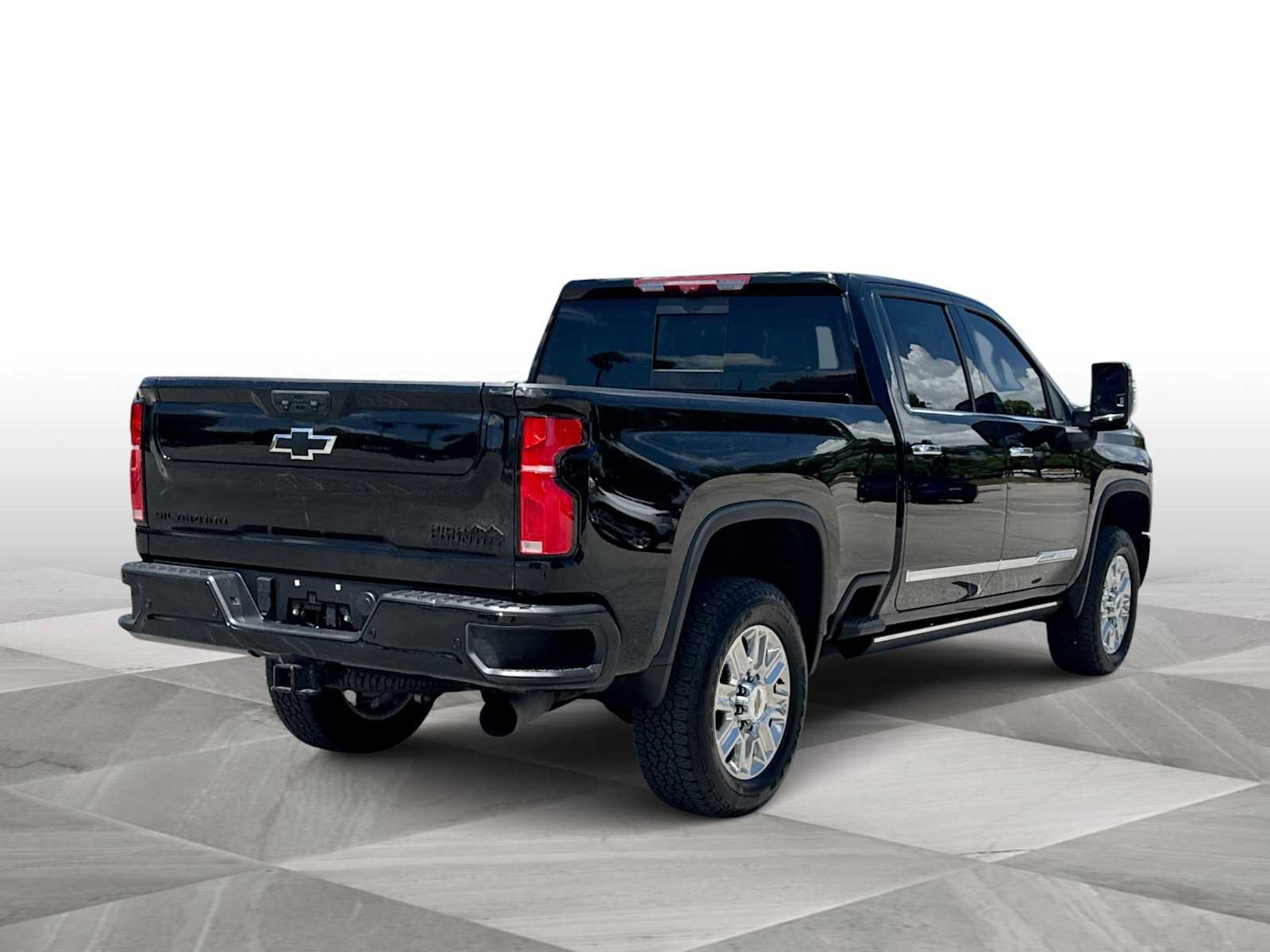 Used 2025 Chevrolet Silverado 3500 High Country w/ High Country Premium Package AWD/4WD image 8
