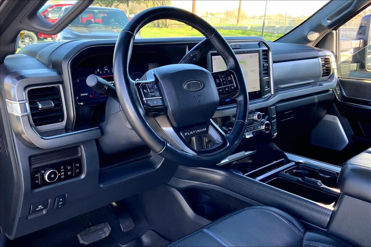 Certified 2025 Ford F250 Platinum image 16