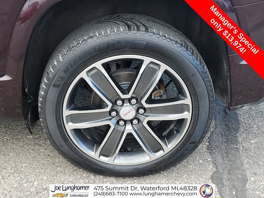 Used 2018 GMC Acadia Denali w/ Technology Package FWD image 36