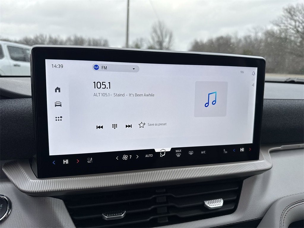 New 2026 Ford Explorer Active w/ Active Comfort Package image 16