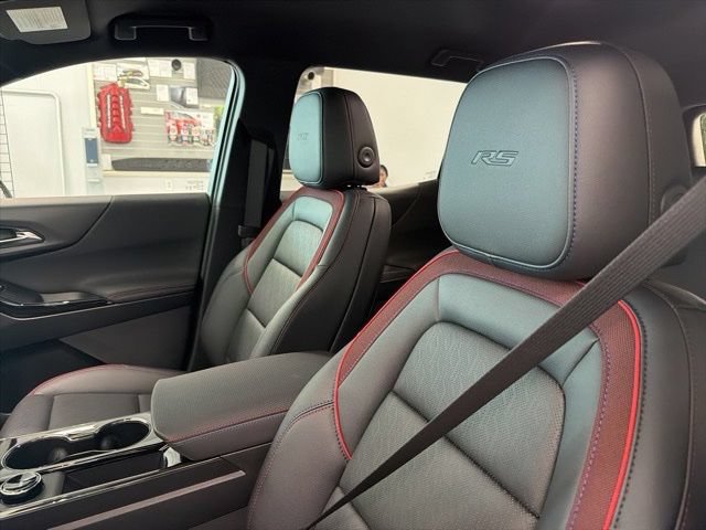 New 2026 Chevrolet Equinox RS w/ Convenience Package III AWD/4WD image 11