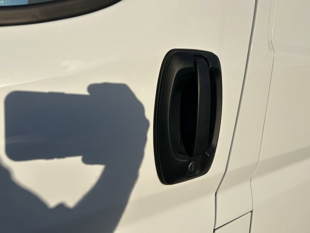 Used 2025 RAM ProMaster 2500 w/ Convenience Group image 19