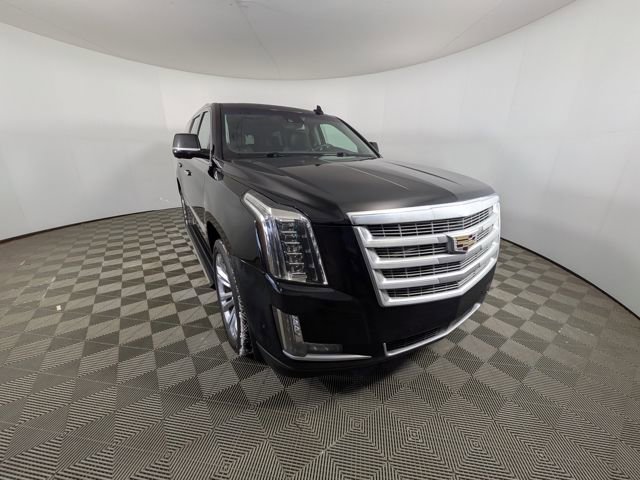 Used 2017 Cadillac Escalade Premium Luxury w/ LPO, Radiant Package image 36