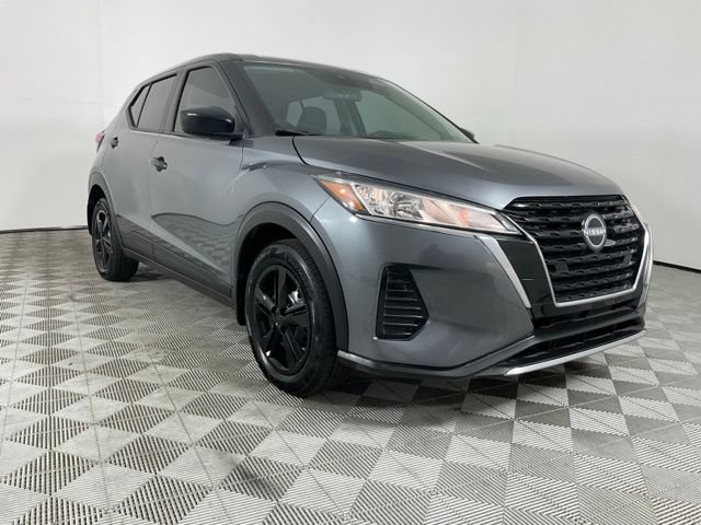 Used 2024 Nissan Kicks S FWD image 12