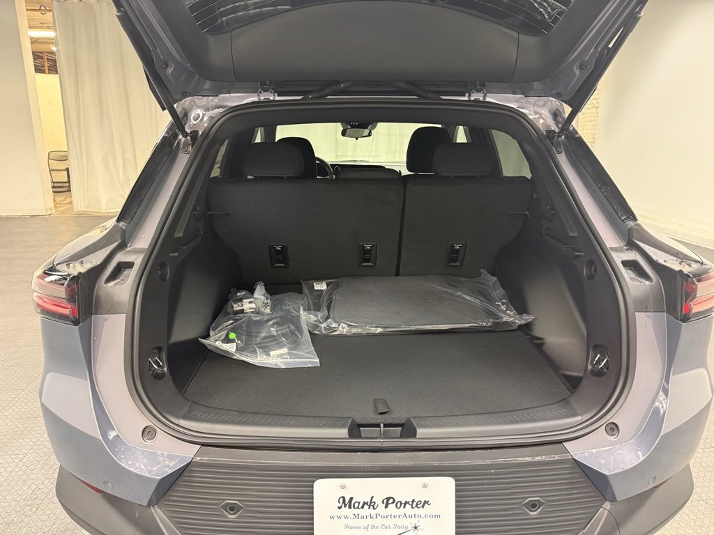 New 2026 Chevrolet Equinox EV LT image 5