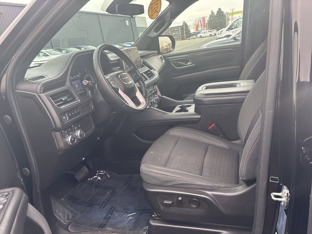 Used 2021 GMC Yukon XL SLE image 10
