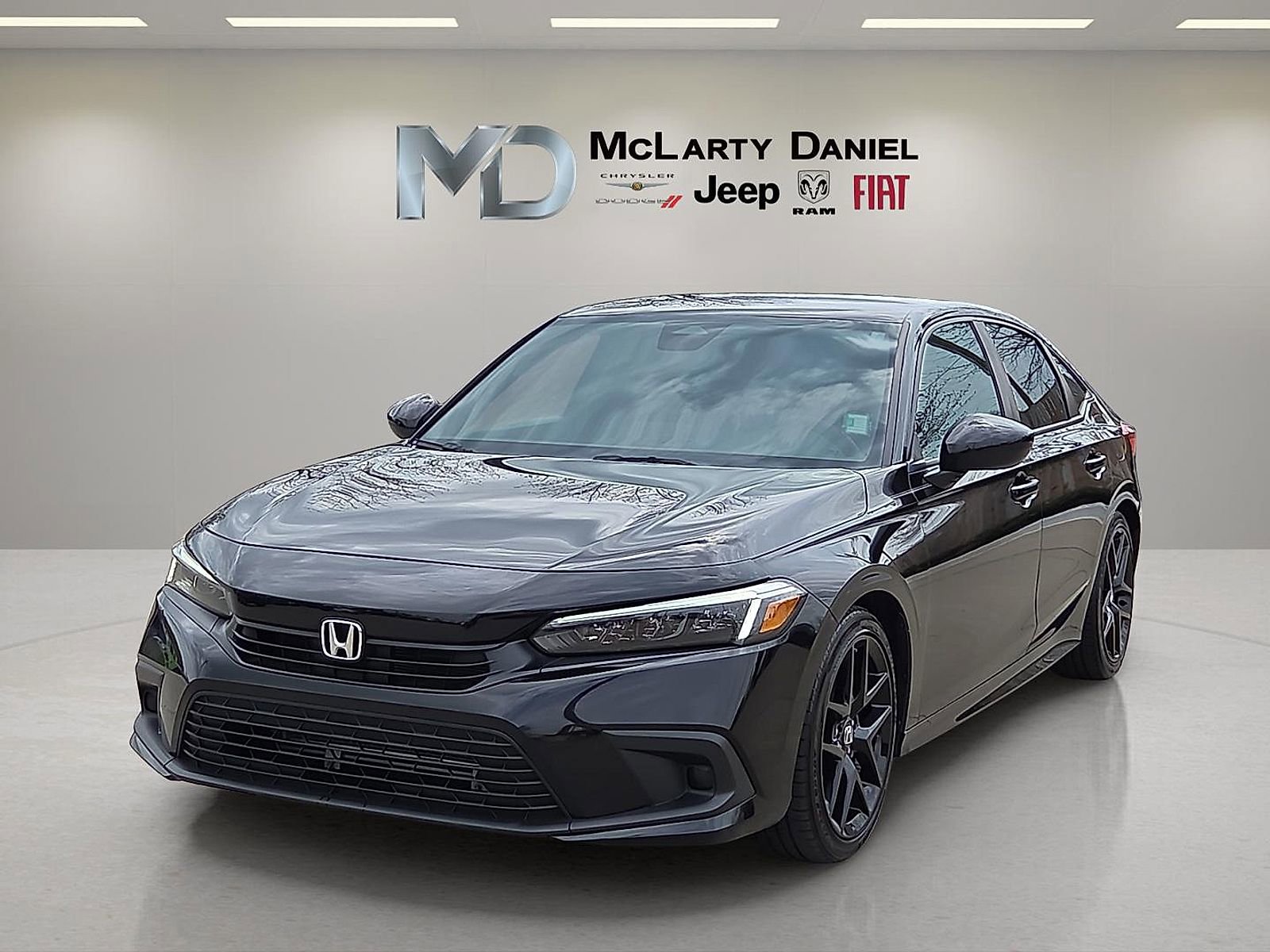 Used 2024 Honda Civic Sport image 2