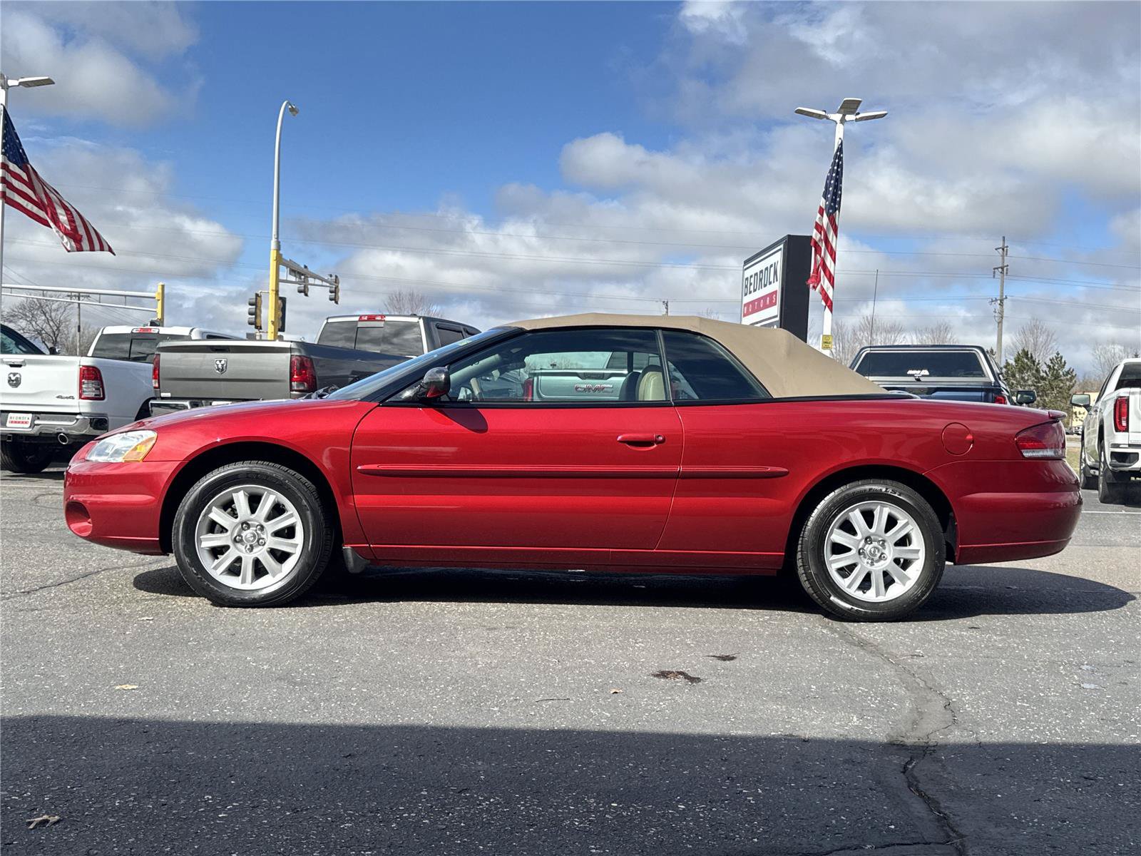 Used 2003 Chrysler Sebring GTC FWD image 12