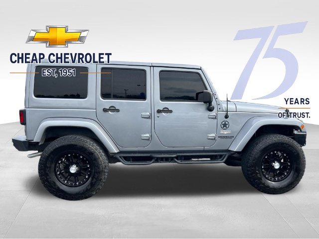 Used 2014 Jeep Wrangler Unlimited Sahara w/ Max Tow Package AWD/4WD image 6