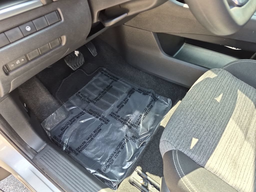 Used 2021 Nissan Rogue SV FWD image 21