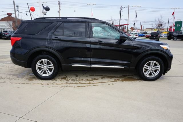 Used 2021 Ford Explorer XLT w/ Equipment Group 202A image 3
