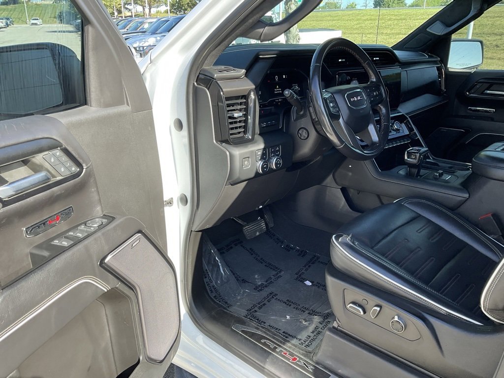 Used 2022 GMC Sierra 1500 AT4X image 9