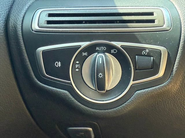 Used 2018 Mercedes-Benz C 300 4MATIC Sedan image 19