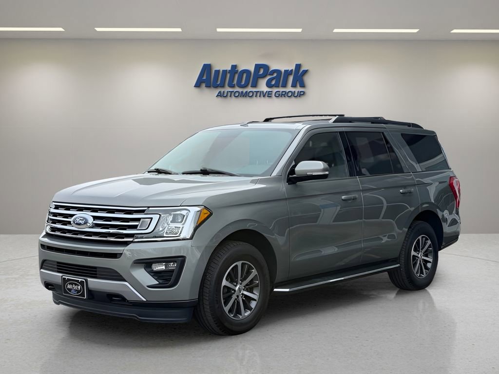 Used 2019 Ford Expedition XLT w/ Equipment Group 202A image 3