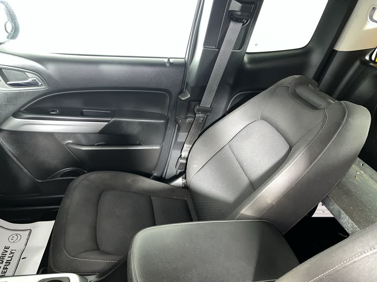 Used 2022 Chevrolet Colorado LT w/ Fleet Safety Package RWD image 26
