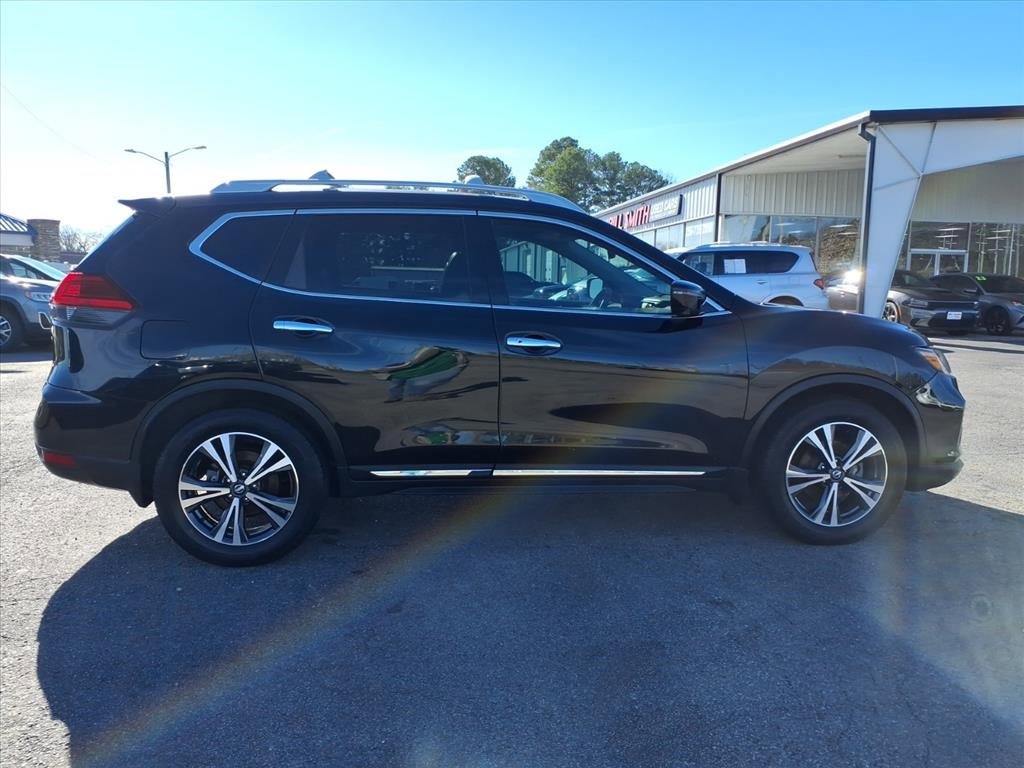 Used 2017 Nissan Rogue SL w/ SL Premium Package image 8