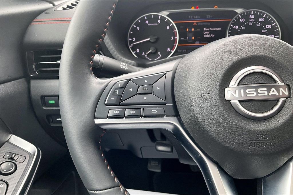 Used 2024 Nissan Sentra SR w/ SR Premium Package image 17