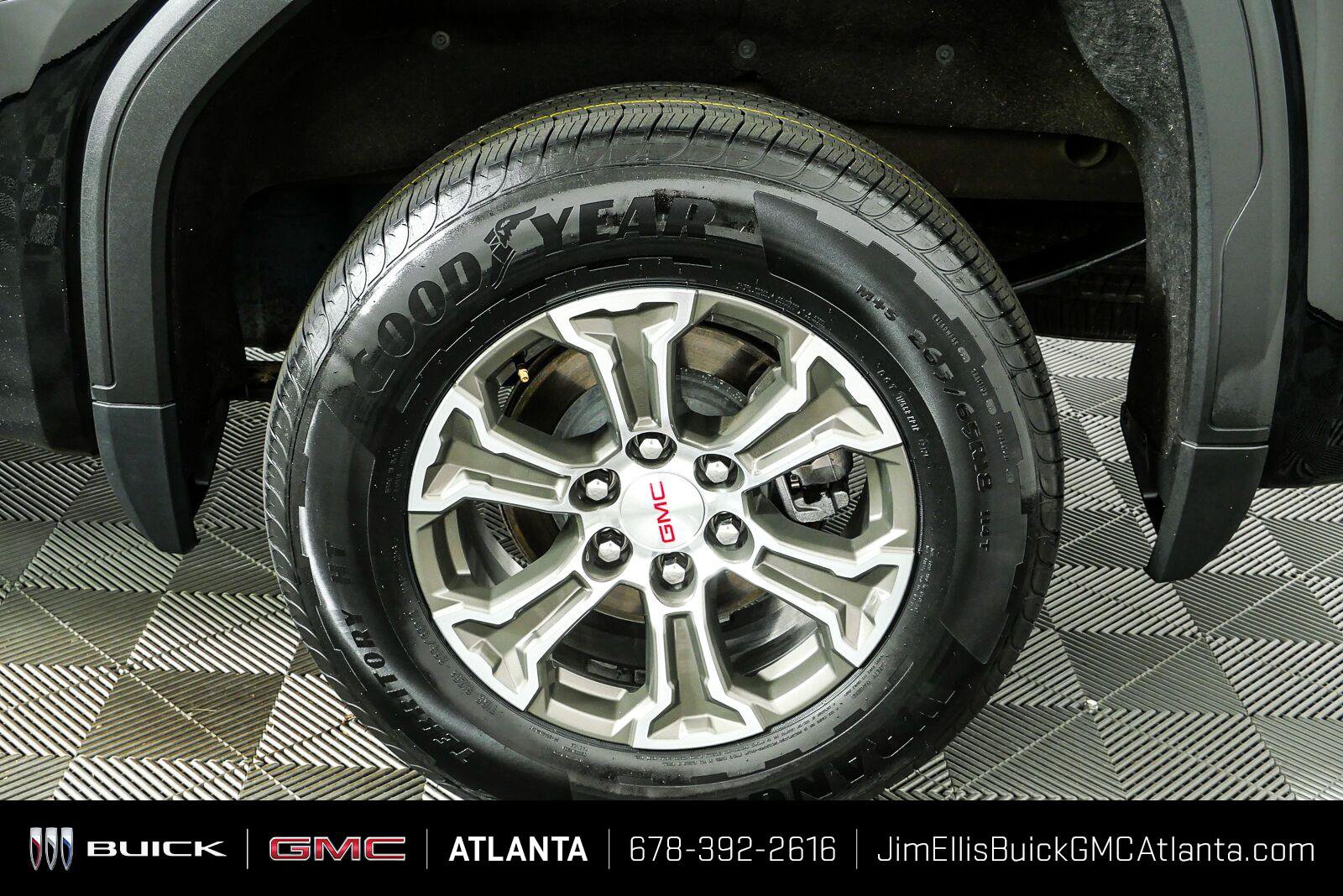 Used 2026 GMC Sierra 1500 SLT AWD/4WD image 34