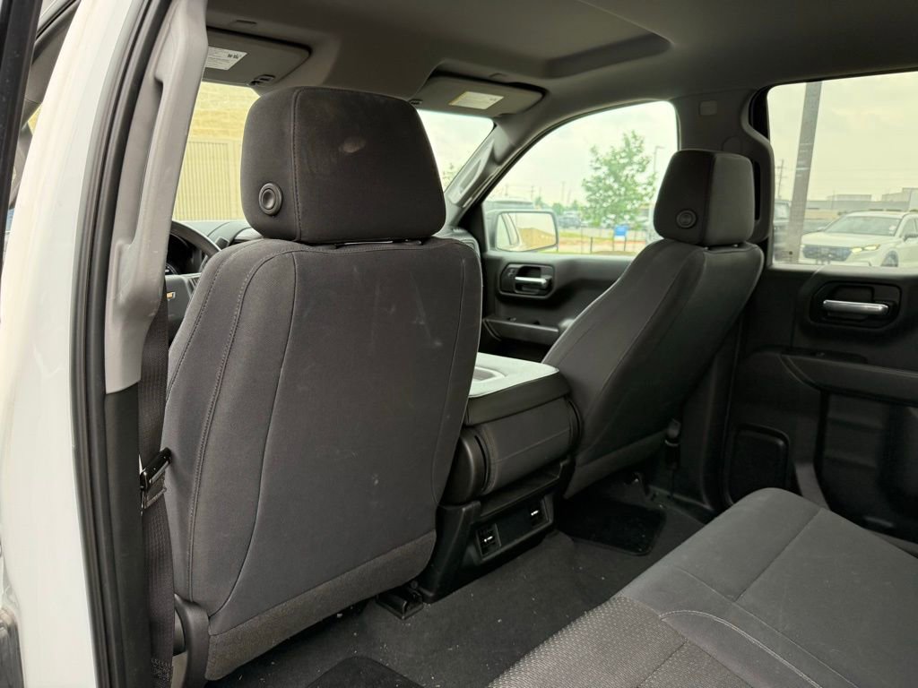 Used 2019 Chevrolet Silverado 1500 Custom w/ Custom Value Package RWD image 9