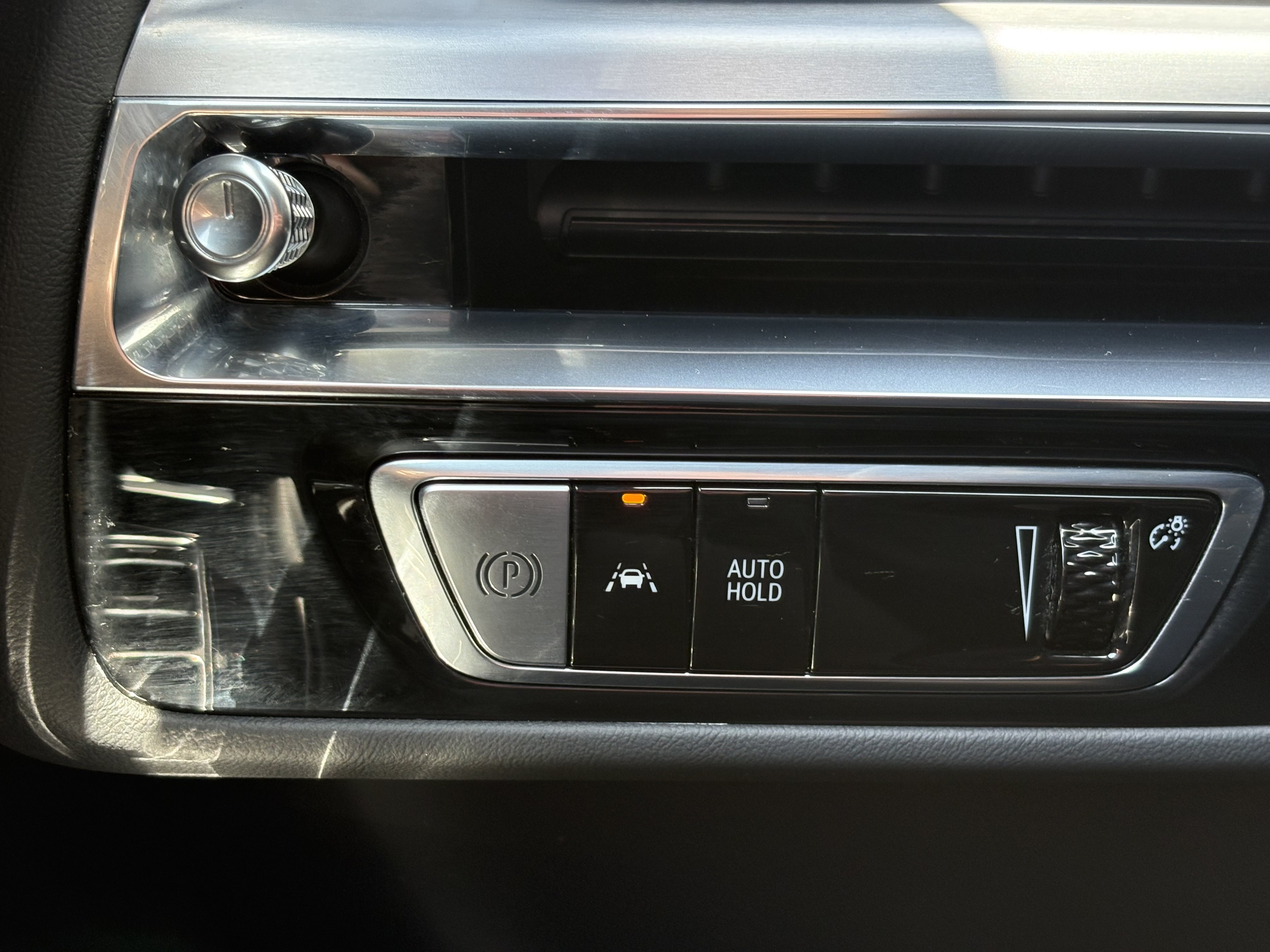 Certified 2024 Cadillac Lyriq Sport AWD/4WD image 30