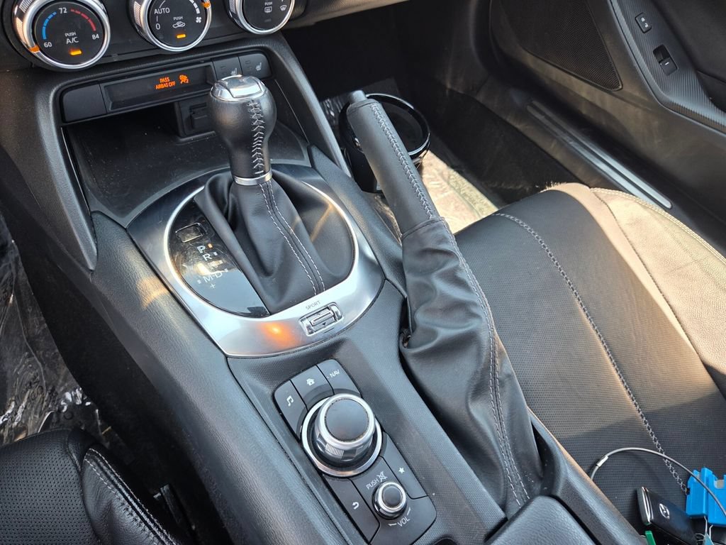 Used 2023 MAZDA MX-5 Miata Grand Touring RWD image 26