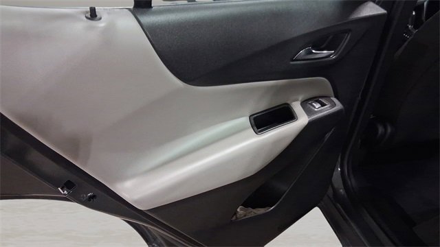 Used 2018 Chevrolet Equinox LS image 24