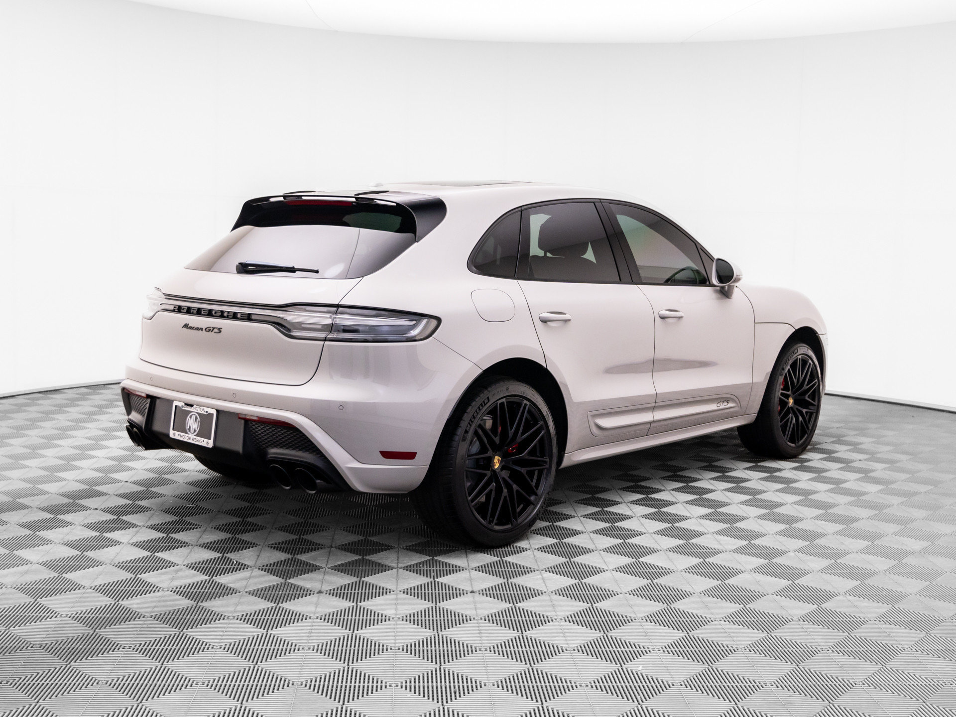 Certified 2023 Porsche Macan GTS w/ Premium Package Plus AWD/4WD image 8