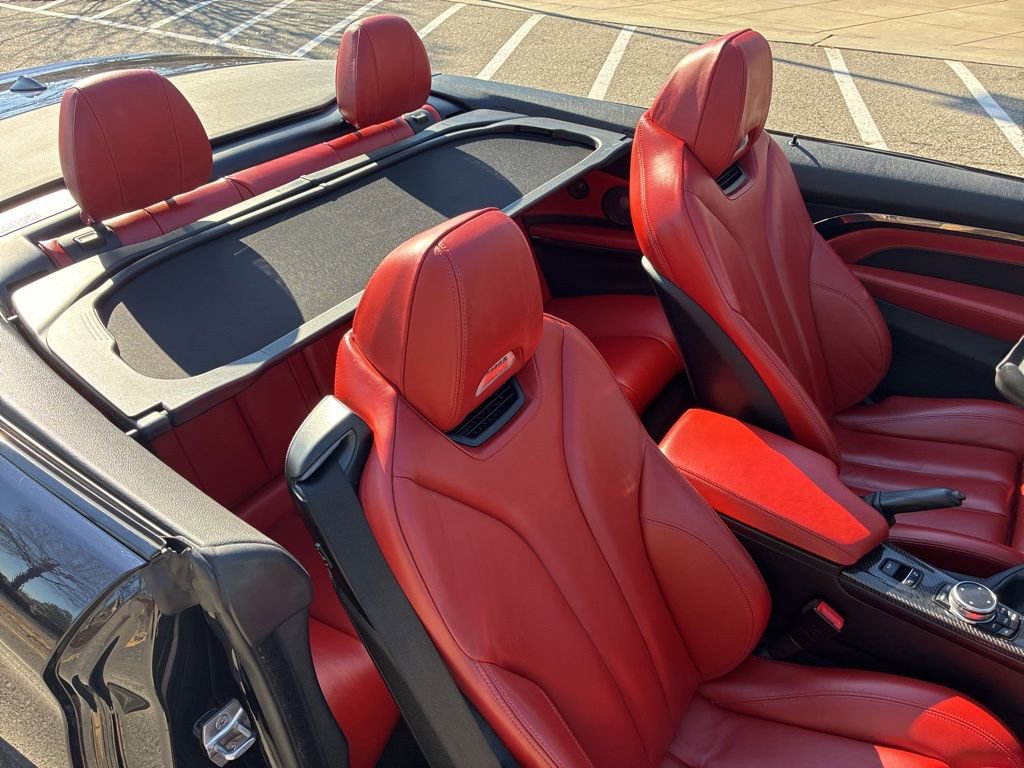 Used 2016 BMW M4 Convertible image 26