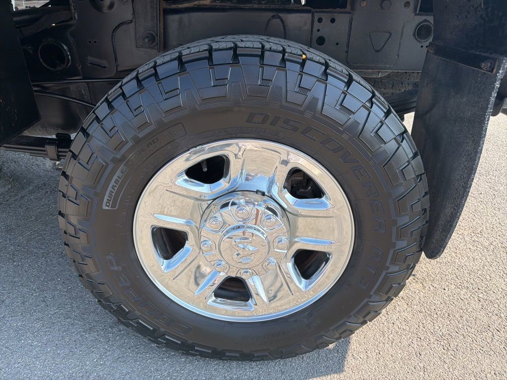 Used 2019 RAM 3500 Tradesman w/ Chrome Appearance Group image 14