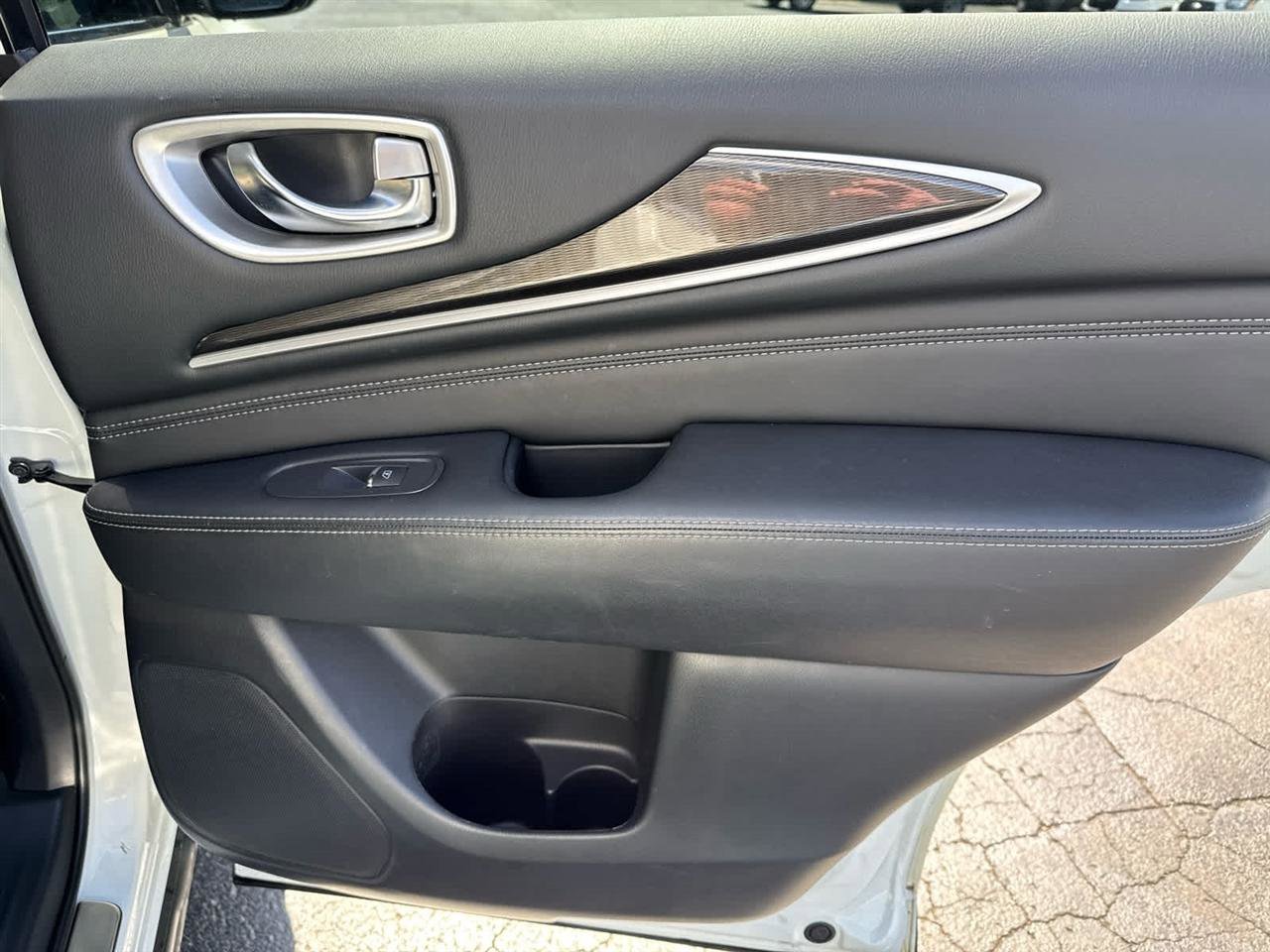 Used 2020 INFINITI QX60 Luxe w/ Essential Package image 20