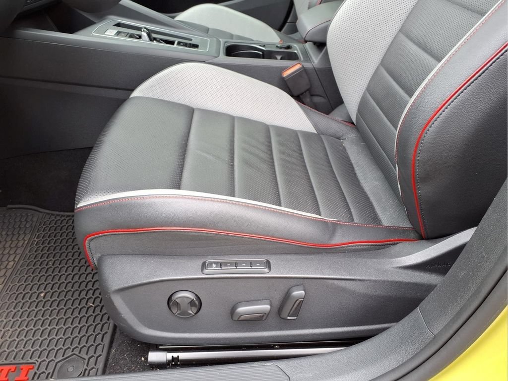 Used 2022 Volkswagen GTI Autobahn FWD image 24
