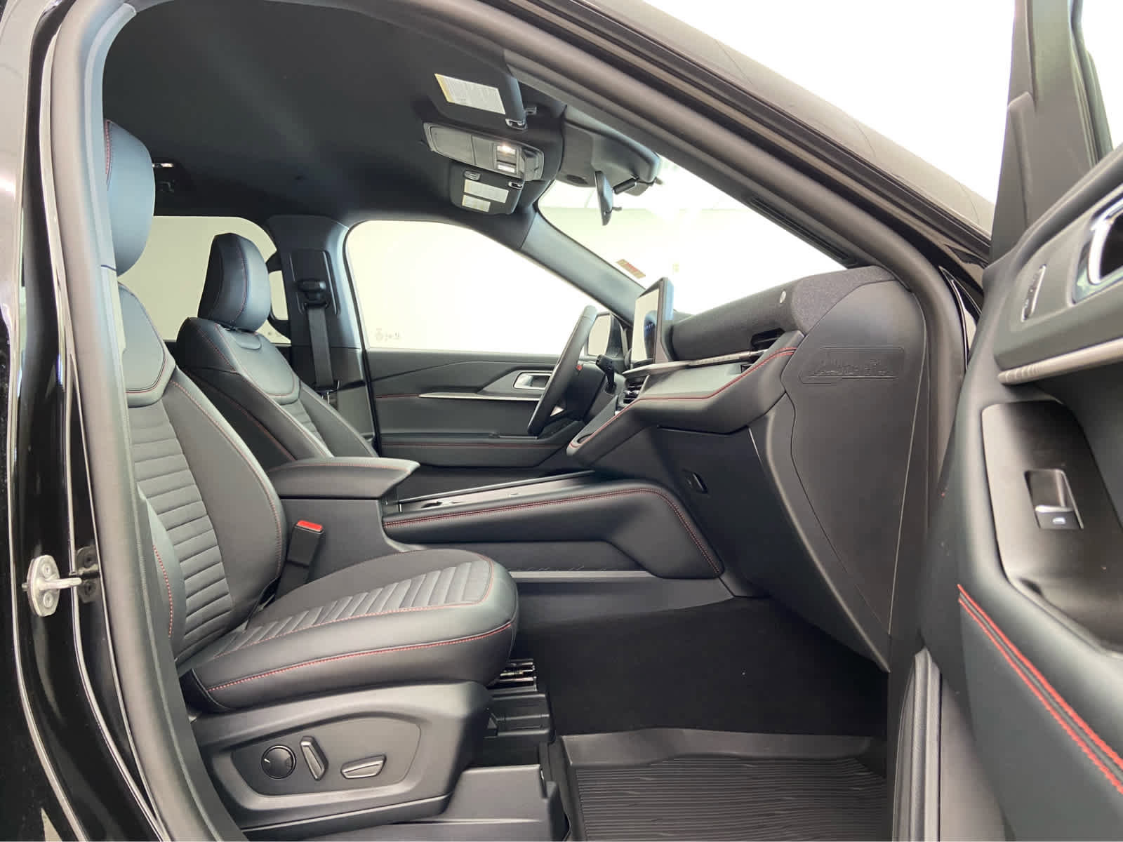 New 2026 Ford Explorer ST-Line image 17