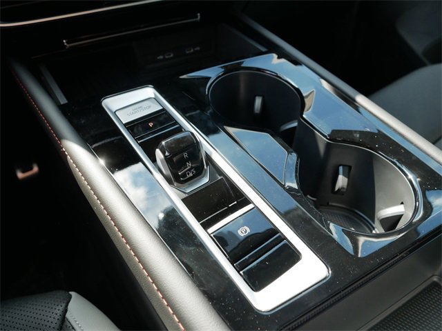 New 2025 Volkswagen Atlas Peak Edition SE image 11